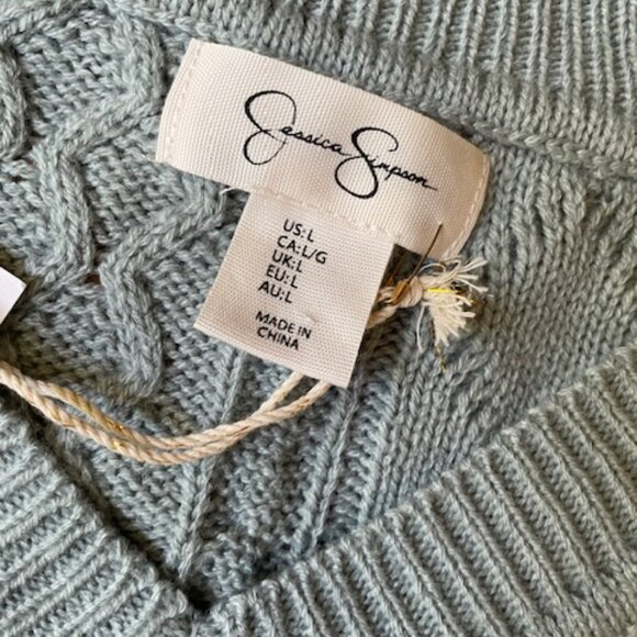 Jessica Simpson Knit Pattern Sleeveless Vest - Picture 3 of 3